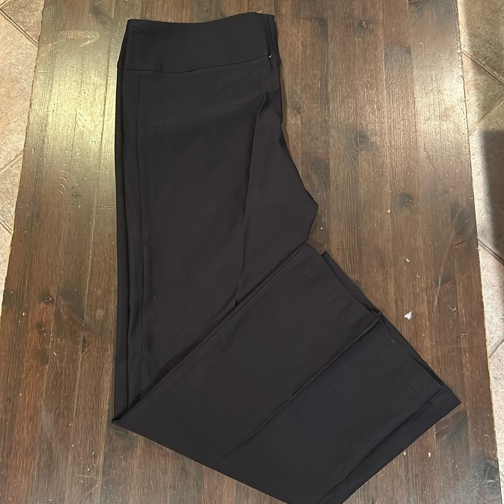 Le Chateau Women’s Black Slacks Size 15/16